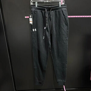 Under Armour Cold Gear Fleece lined joggers,elastic drawstring waist,hip pockets